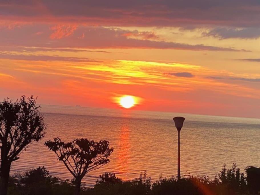 Superbe Vue Mer Panoramique F3 Blonville-sur-Mer Exterior foto
